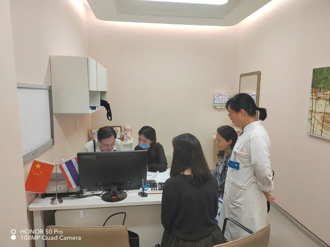 2場巡診，50組家庭！泰國胚胎學家協會主席來了！