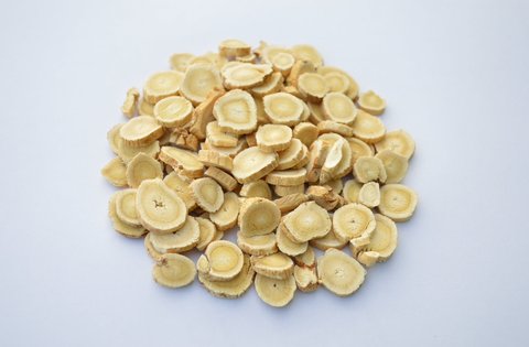 黃芪泡水怎么喝最好？黃芪泡水喝的正確方法和飲用時間