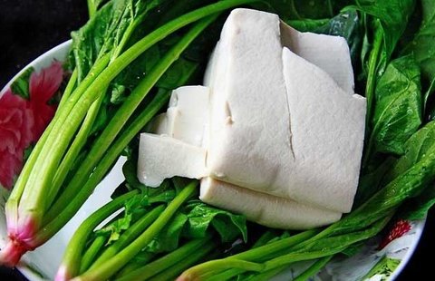 吃完菠菜千萬(wàn)別碰5種食物！菠菜的禁忌和相克