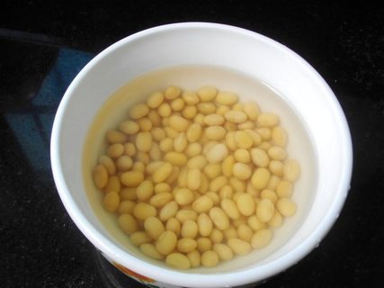 黃豆煮水喝有禁忌嘛？黃豆煮水的功效與作用禁忌