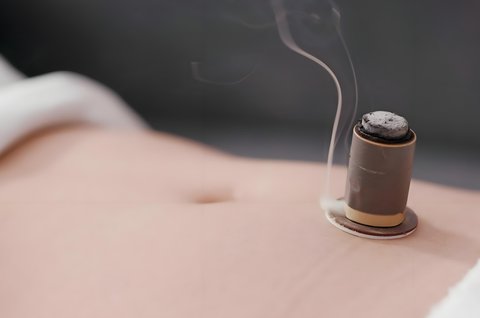 哪些人不適合做艾灸？8種人千萬不能艾灸