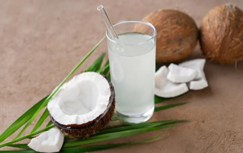 孕婦喝椰子水有什么好處？椰子水對孕婦的功效與作用