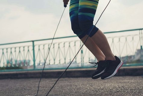 一天跳繩多少個可以達到減肥效果：跳繩減肥指南