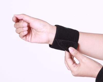 護腕的正確戴法：預防傷害與提升運動表現