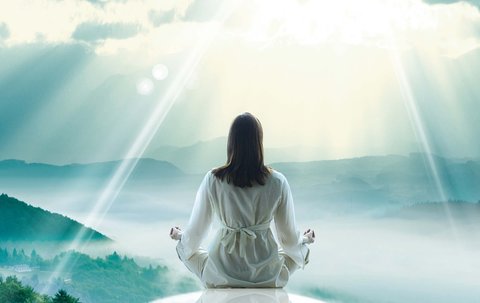 月經發黑有血塊是怎么回事？大姨媽有黑色血塊正常嗎？