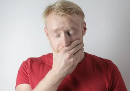 一直口臭是什么原因？長期口臭可能是長了扁桃體結(jié)石！