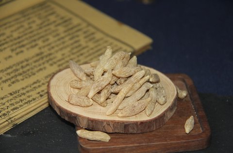 麥冬泡水還是煮水效果好？麥冬最好的食用方法和用量