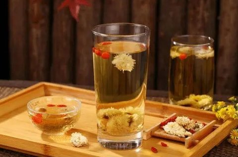 菊花泡茶搭配什么最好？菊花泡茶的最佳8種搭配