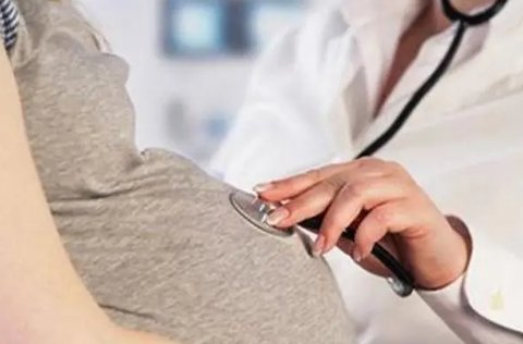 多胎妊娠的風險：對母子生命健康的潛在威脅