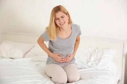 子宮與腸子粘連影響懷孕嗎？對(duì)懷孕的影響及應(yīng)對(duì)策略