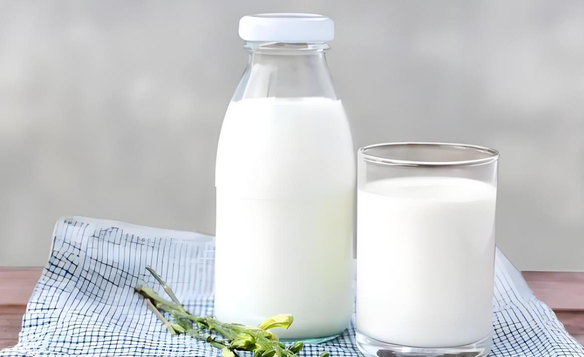 純牛奶 純牛奶