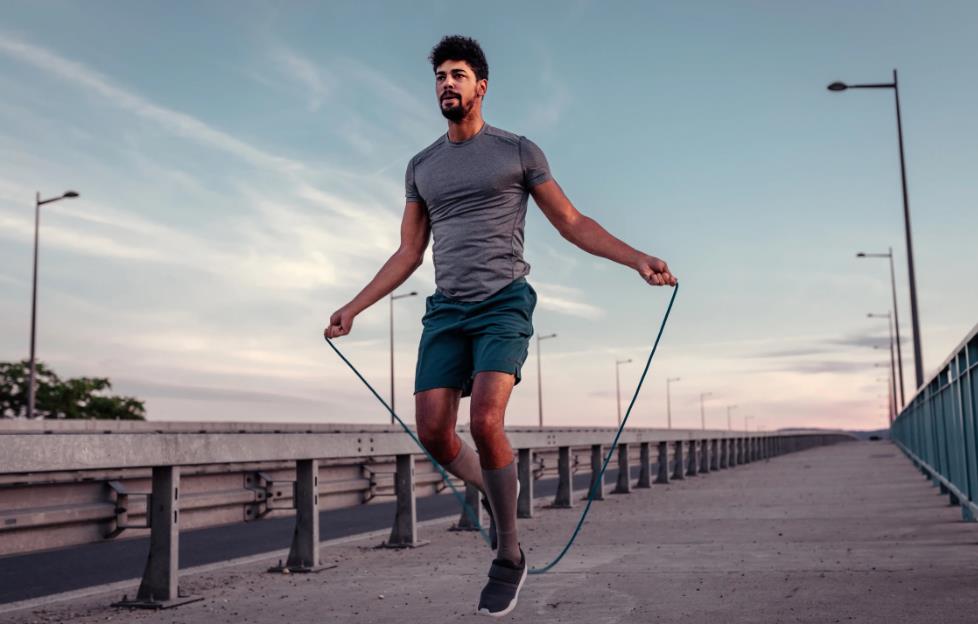 一天跳繩多少個可以達(dá)到減肥的效果