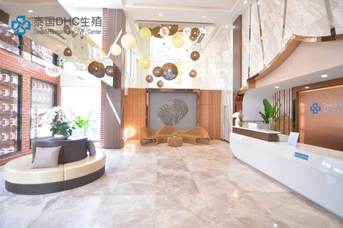 泰國(guó)試管嬰兒權(quán)威專家：DHC生殖醫(yī)院的精英團(tuán)隊(duì)