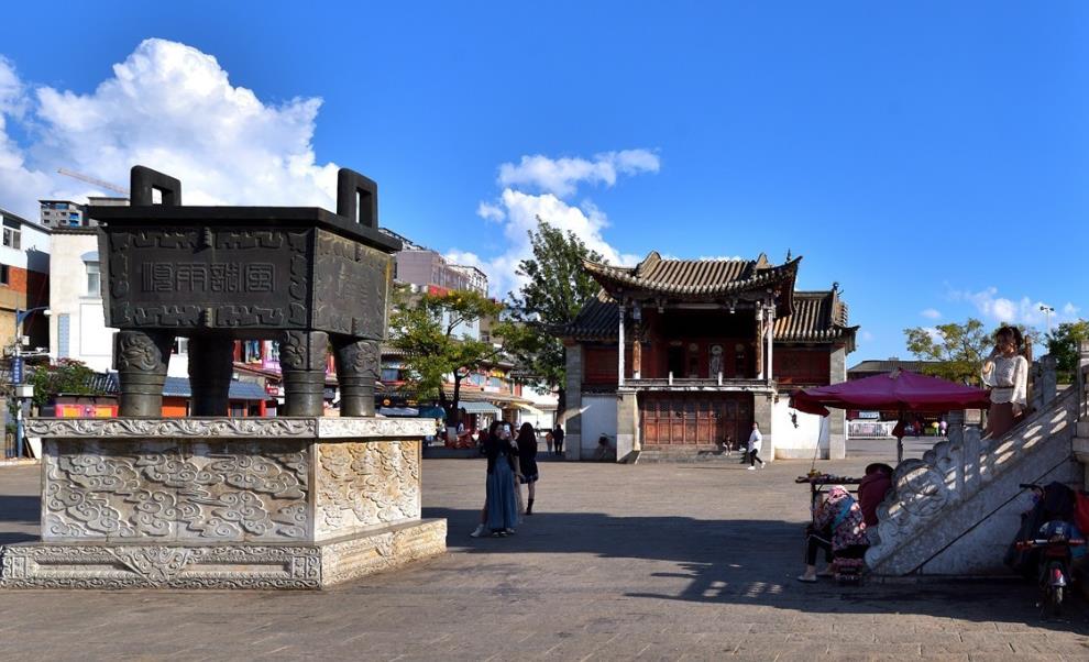 昆明試管嬰兒費用大概要多少錢